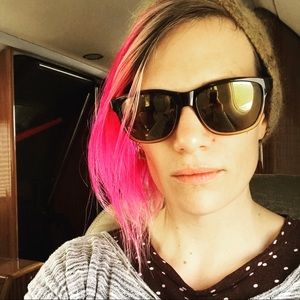 Meet your Posher, Emma